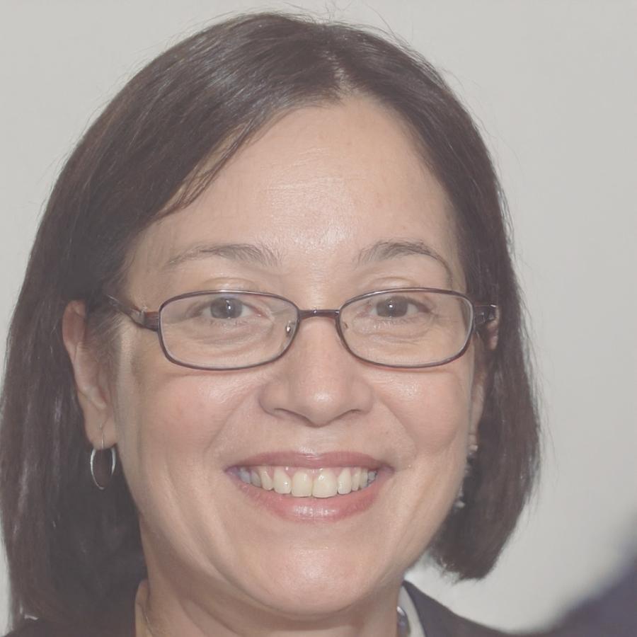 Esperanza Valdés, especialista en análisis financiero